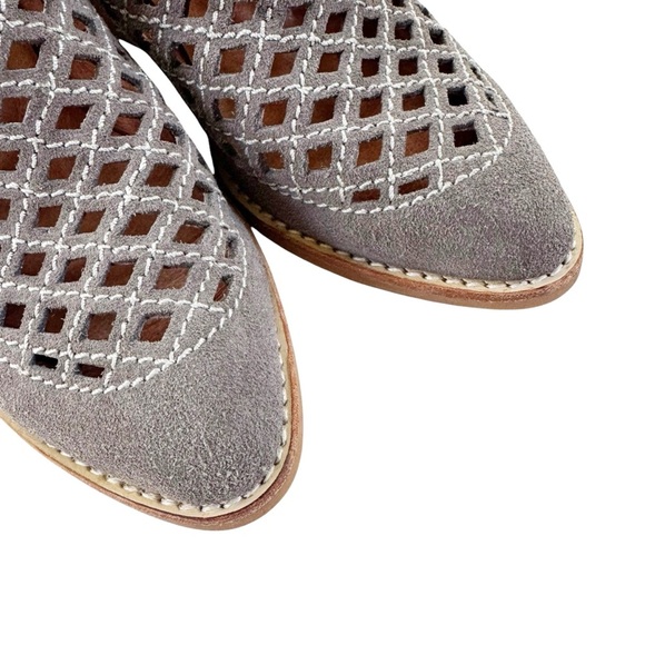 JEFFREY CAMPBELL Taggart Suede Cut Out Booties Ankle Boots Gray Size 6 - Picture 4 of 13